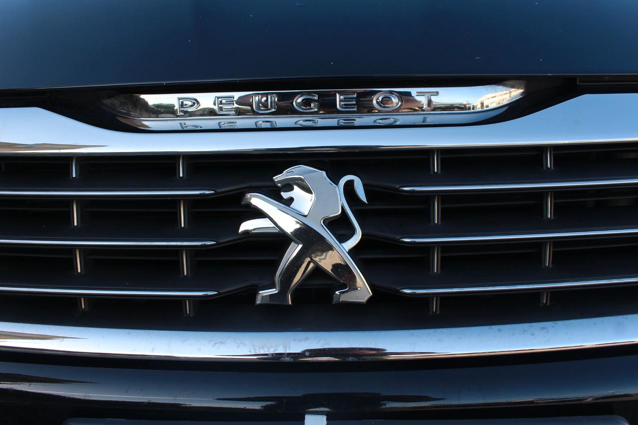 PEUGEOT 308 1.6 GT LINE EAT6 120 AUTOMATIC