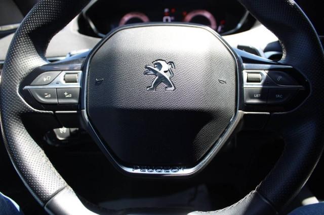 Peugeot 3008 II 1.5 bluehdi GT s&s 130cv AUTO con CarPlay