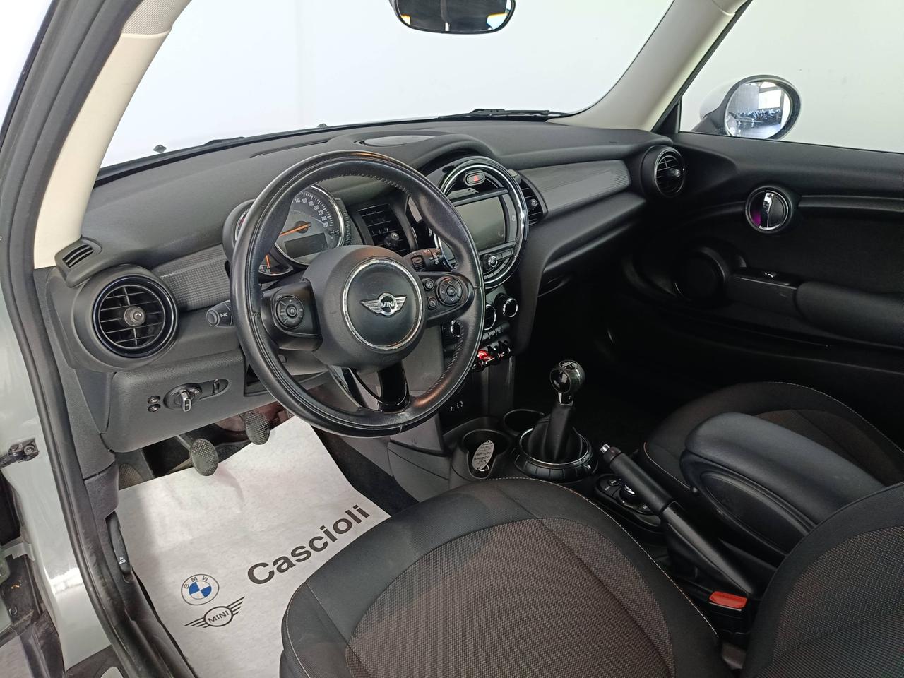 MINI Mini IV F55-F56 2014 - Mini 1.5 Cooper D 3p