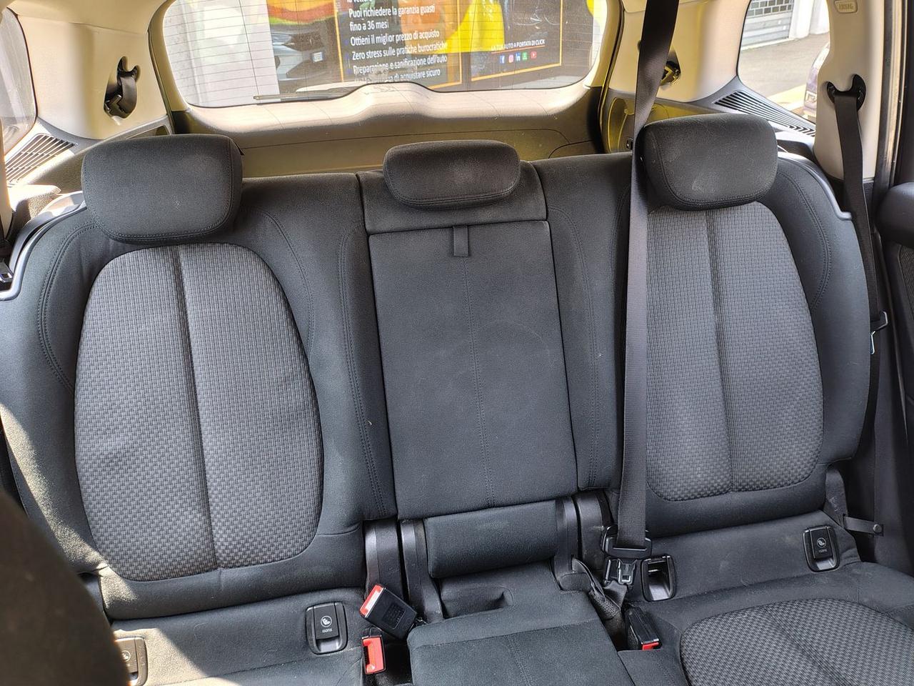 Bmw 218 d Advantage 7 POSTI #11450