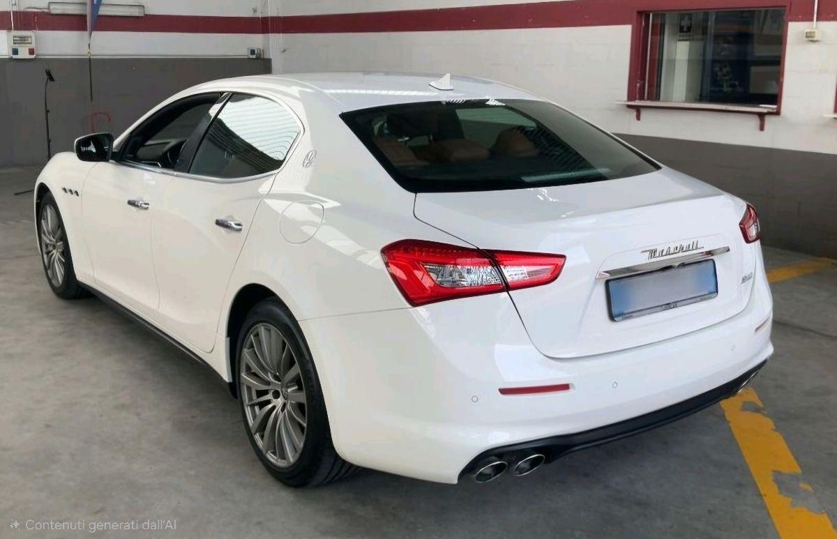 MASERATI - Ghibli 3.0 V6 ds Granlusso 275cv auto my19 IVA COMPRESA