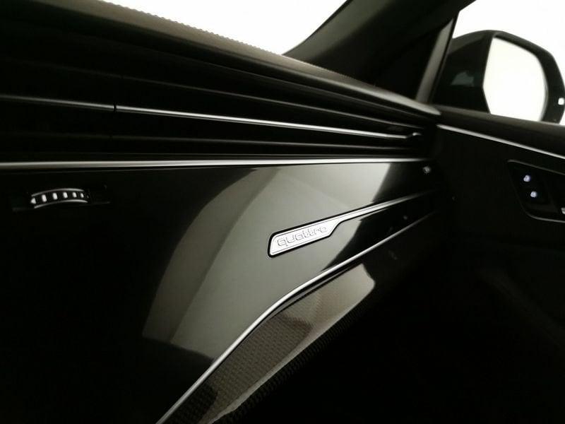 Audi SQ8 SQ8 4.0 tfsi Sport Attitude quattro tiptronic