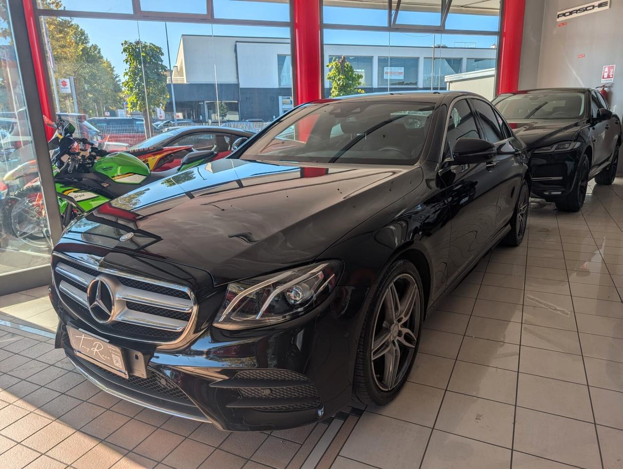 Mercedes E 220 DIESEL BERLINA AMG