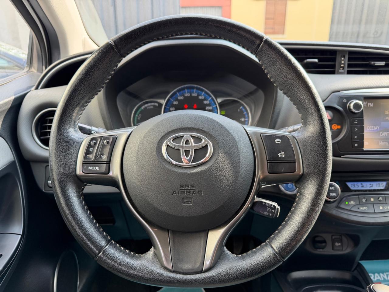 Toyota Yaris 1.5 Hybrid Neopatentati Euro 6