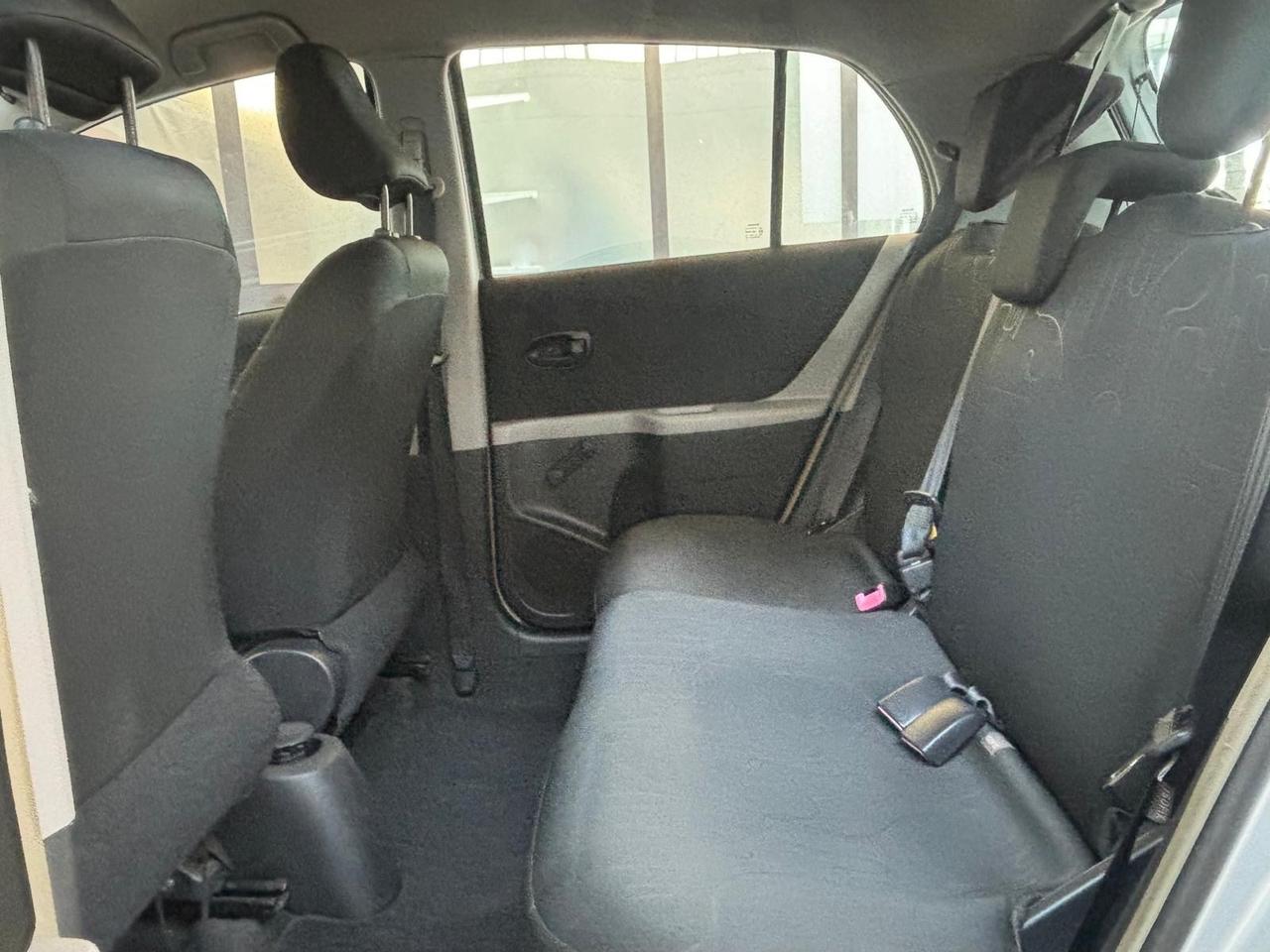 Toyota Yaris 1.0 5P Luxury pack