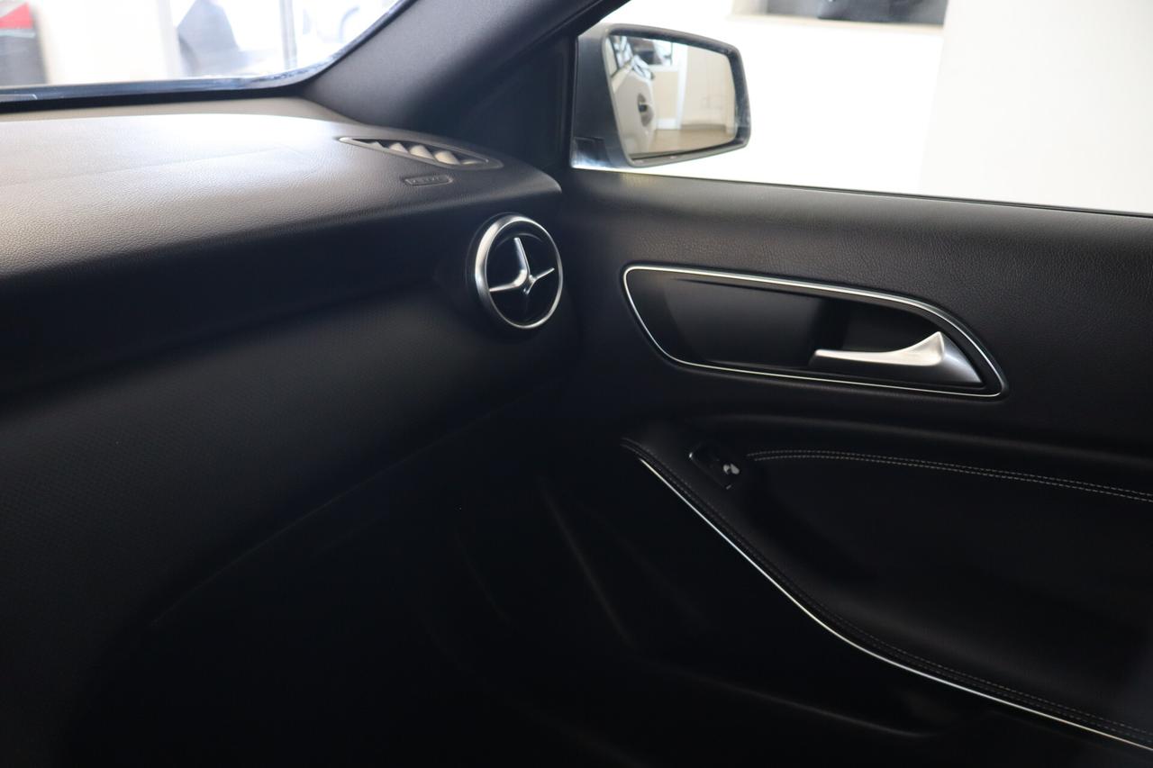 MERCEDES - BENZ A180 CDI SPORT AUTOMATICA