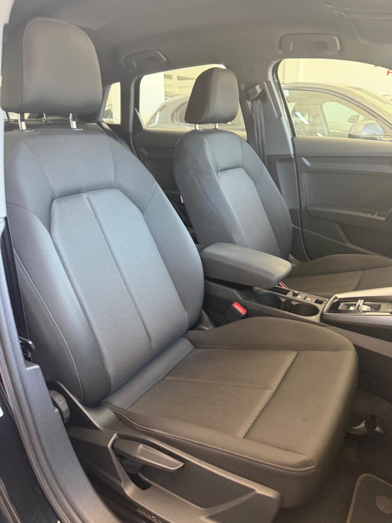 Audi A3 SPB 30 TDI S tronic line FINANZIABILE