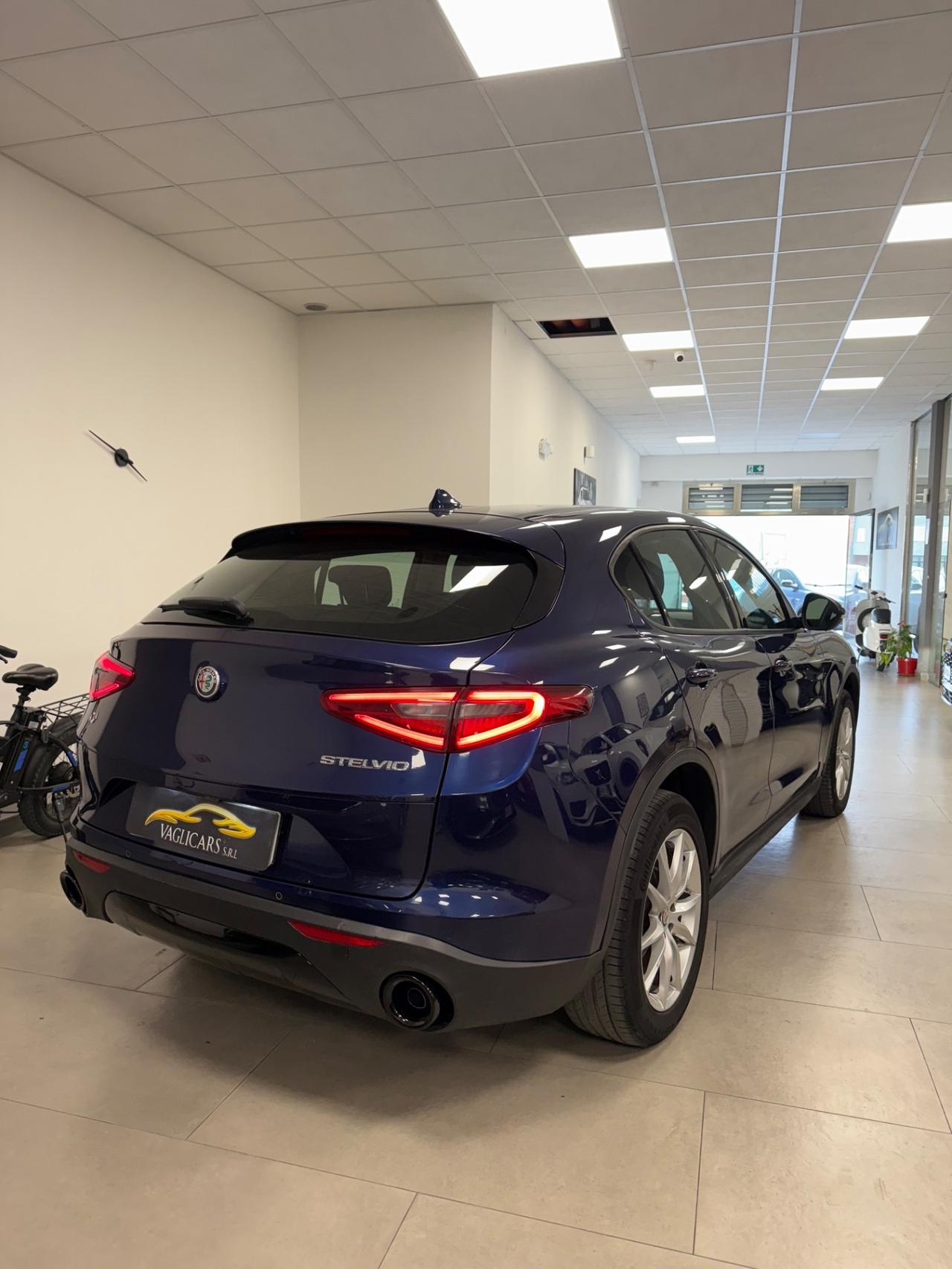 Alfa Romeo Stelvio 2.2 Turbodiesel 190 CV AT8 RWD Executive