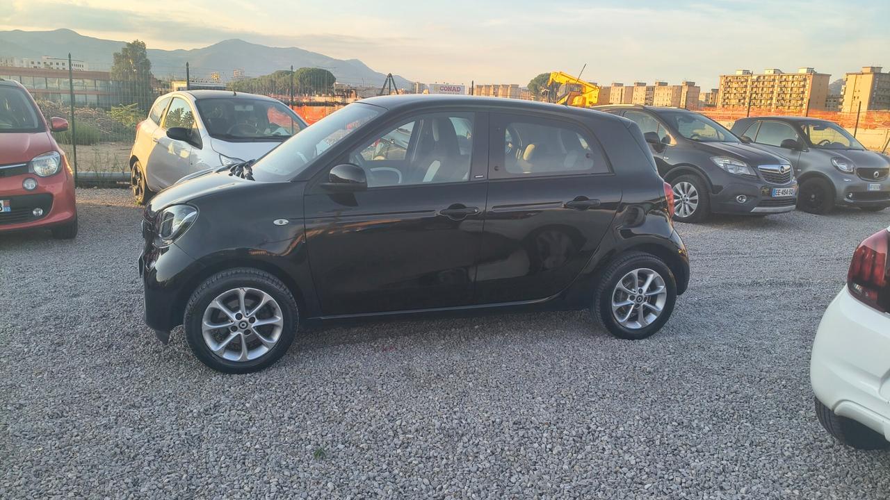 Smart ForFour 60 1.0 Black Passion