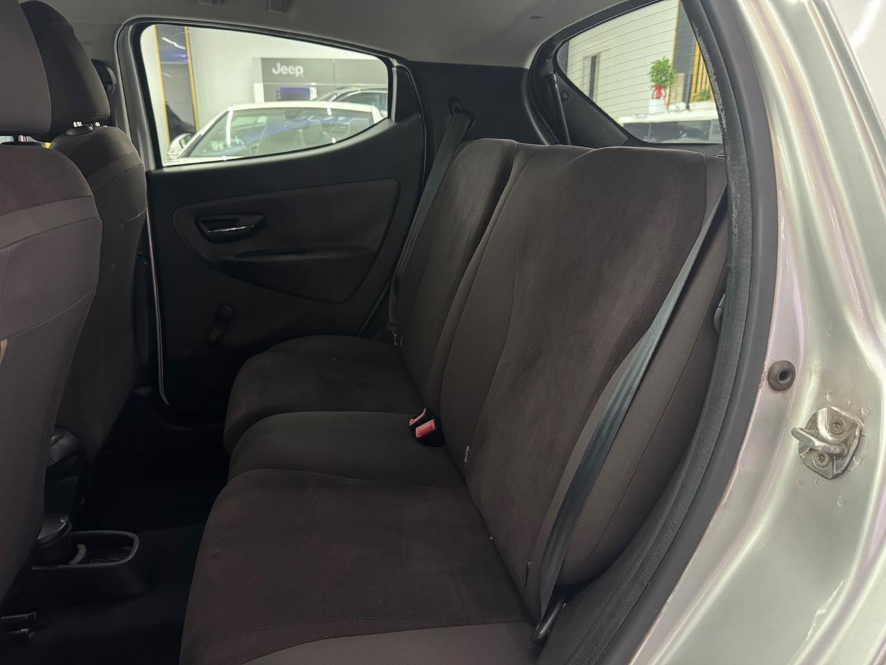 Lancia Ypsilon 1.2 69Cv Platinum
