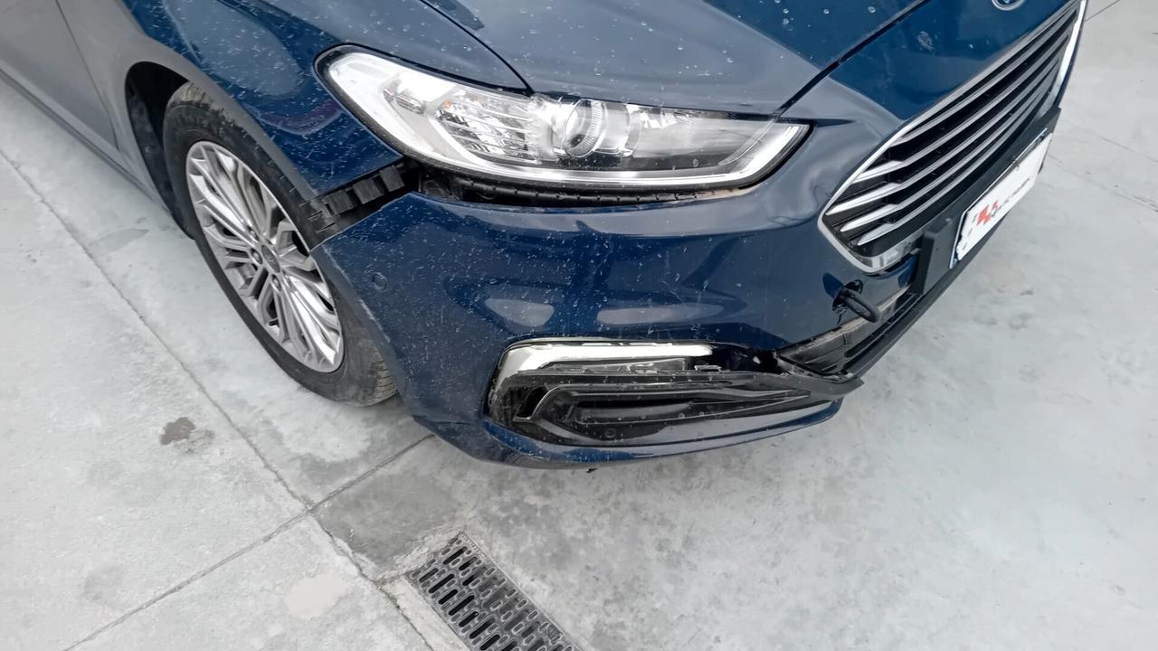 Ford Mondeo Full Hybrid 2.0 187 CV eCVT SW Titanium Business SINISTRATA