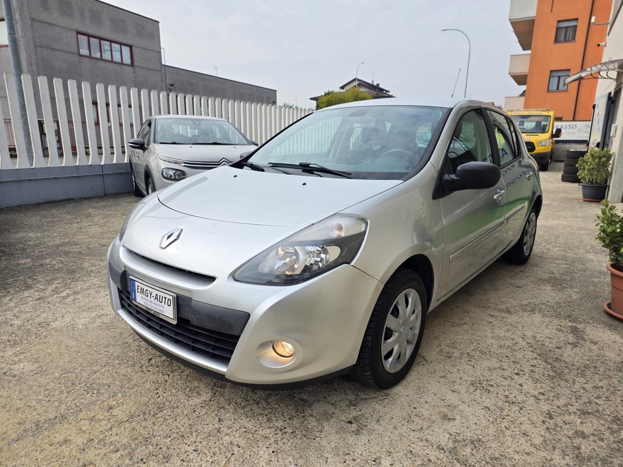 Renault Nuova Clio 1.2 16V 5 porte Live! Euro 5