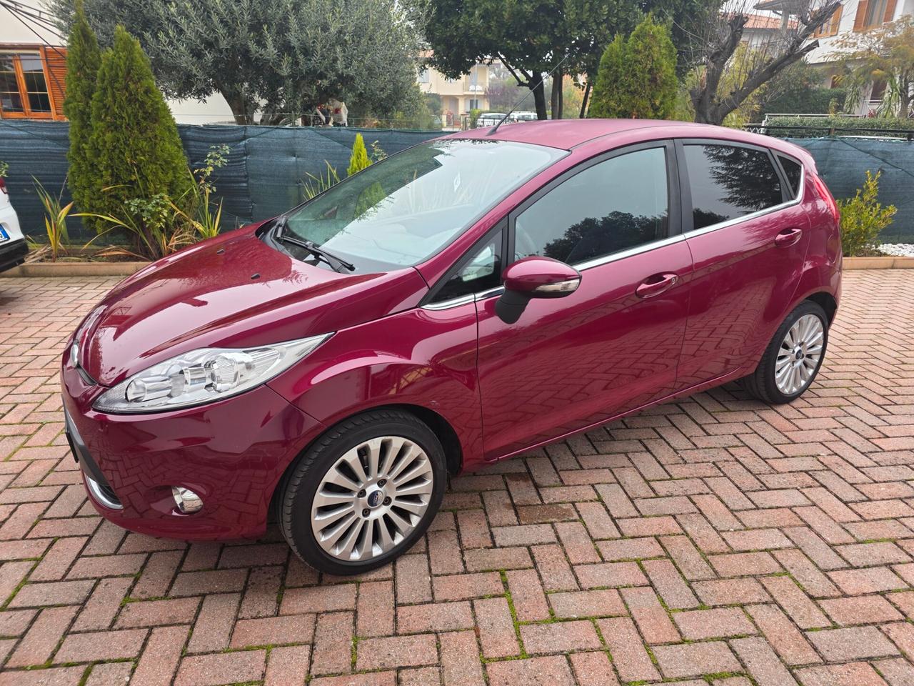 Ford Fiesta 1.2 16V 5p. Clever