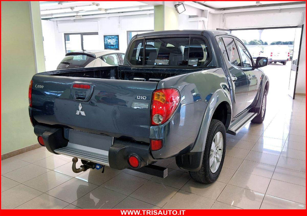 MITSUBISHI L200 2.5 Di-D Doppia Cabina Insport