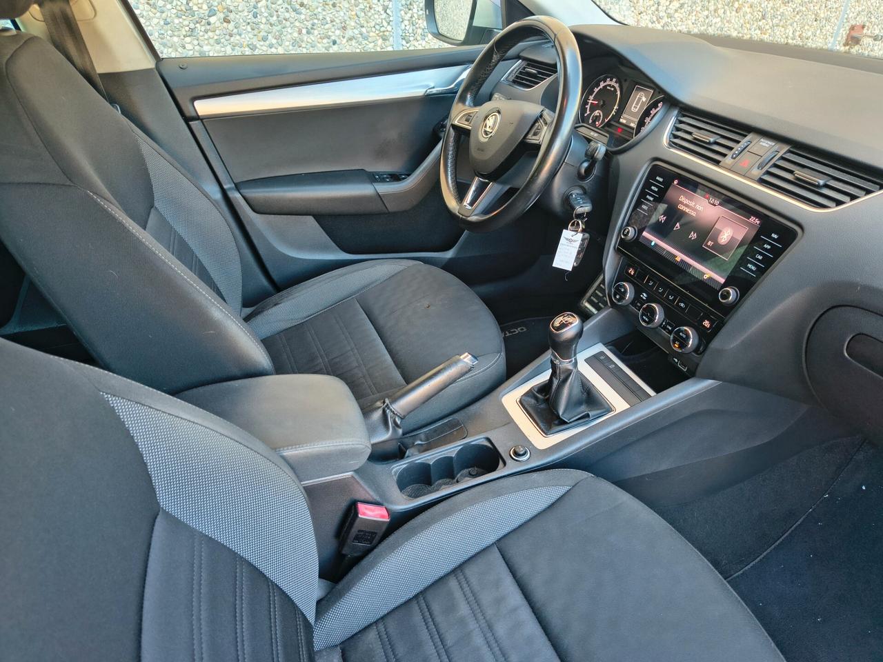 SKODA OCTAVIA 1.6 TDI 115 CV WAGON EXECUTIVE