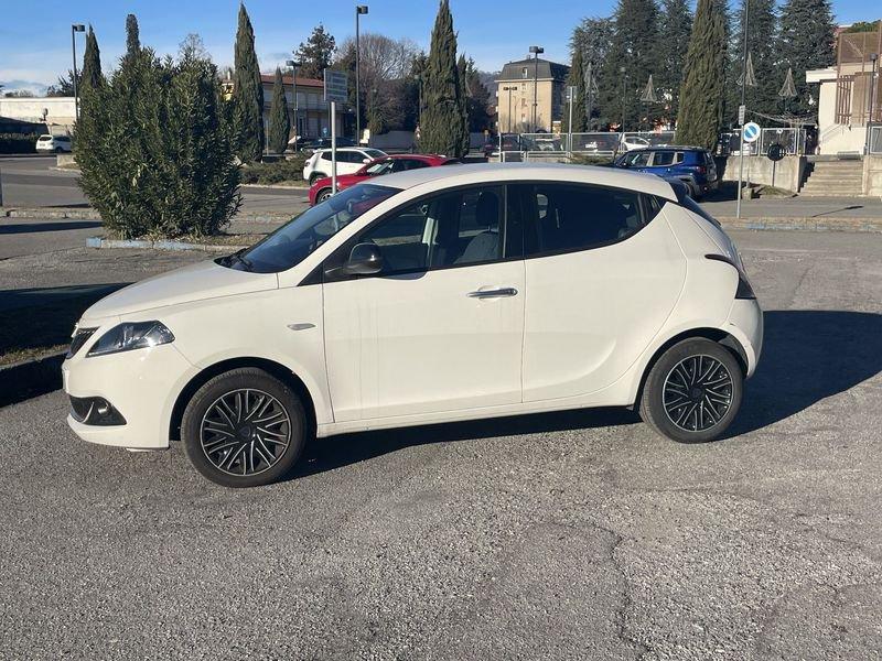 Lancia Ypsilon 1.0 FireFly 5 porte S&S Hybrid Gold