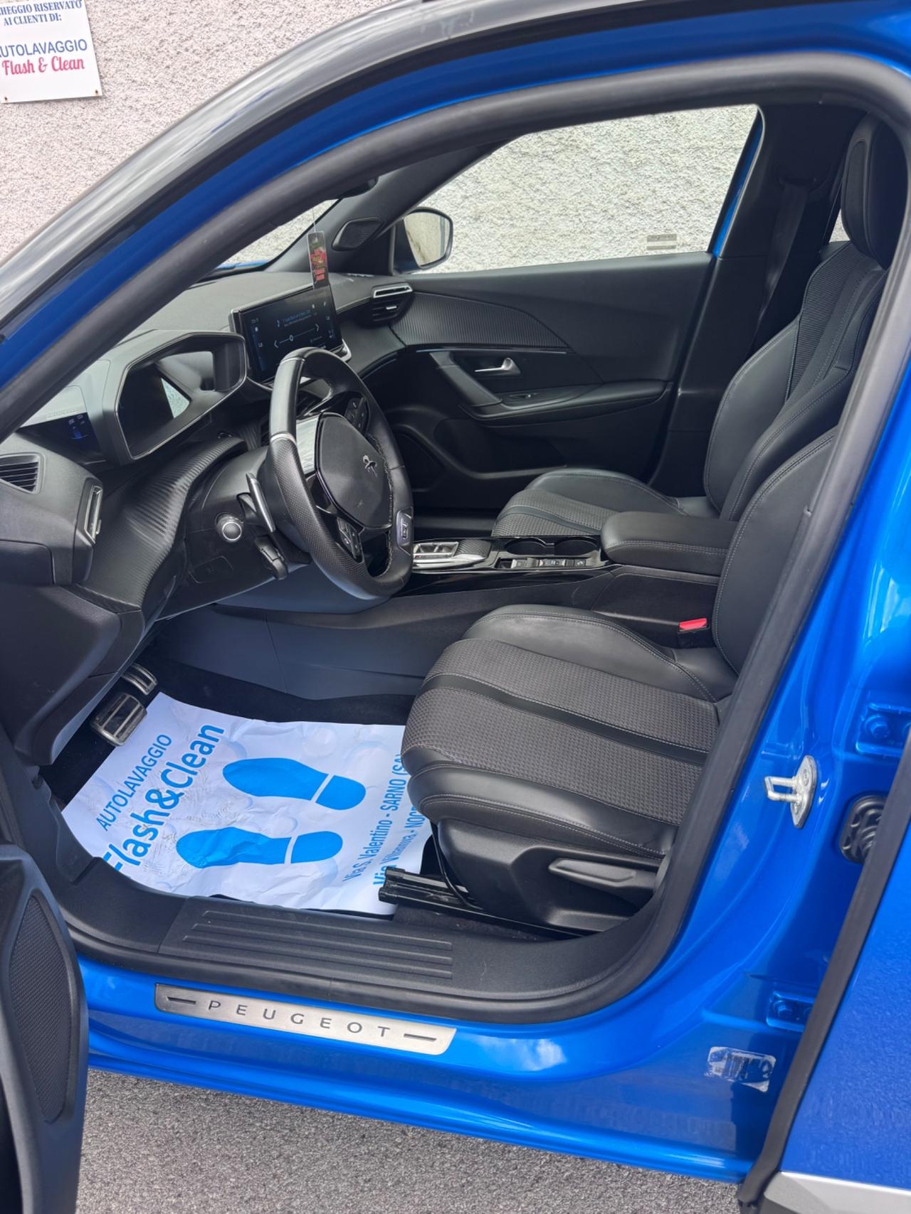 Peugeot 2008 BlueHDi 130 S&S EAT8 GT Pack