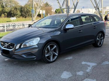 Volvo V60 D5 Geartronic R-design