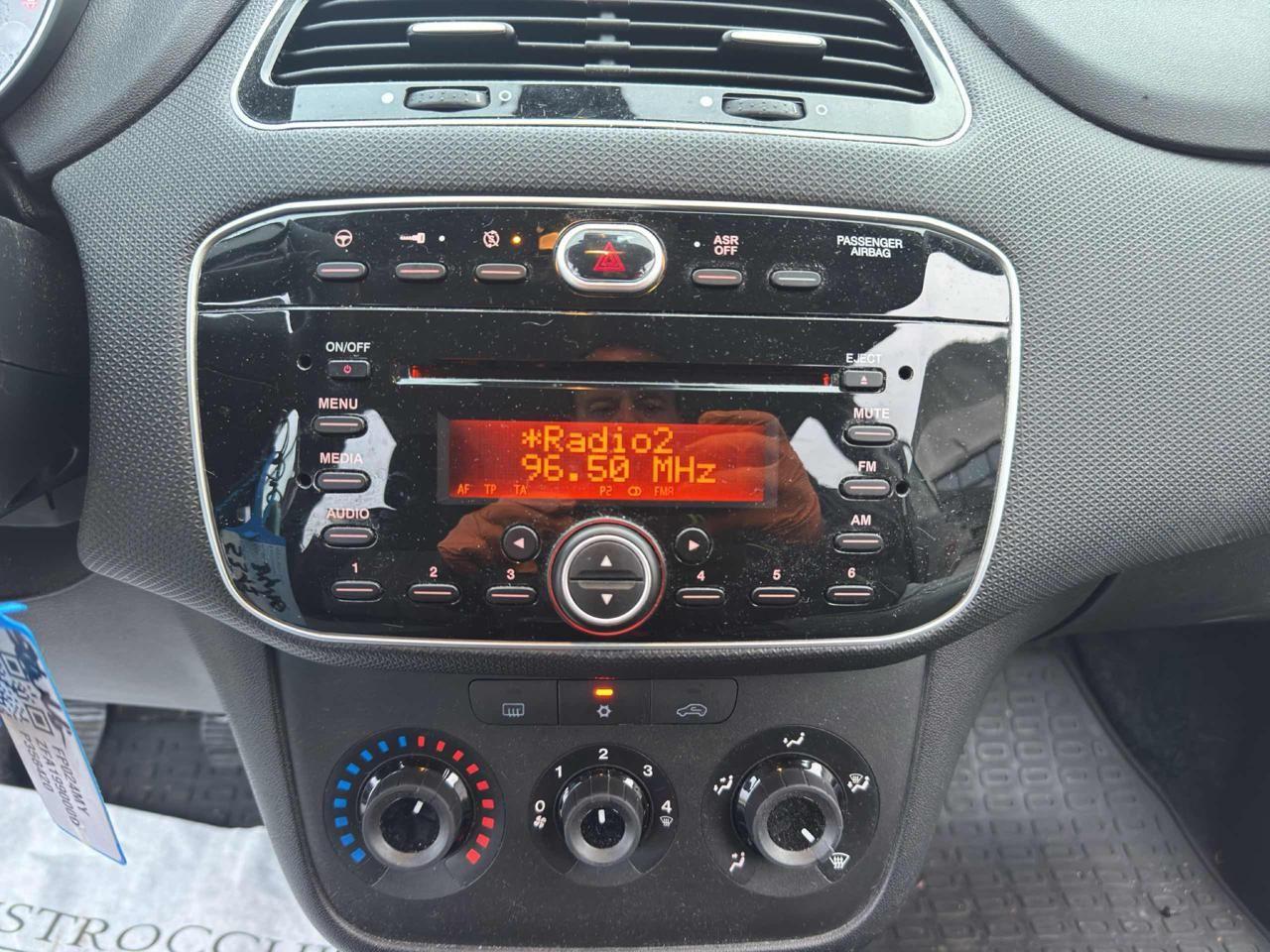 Fiat Punto 1.3 MJT 95 CV STREET-CRUISE-SENSORI-X NEOPATENTATI