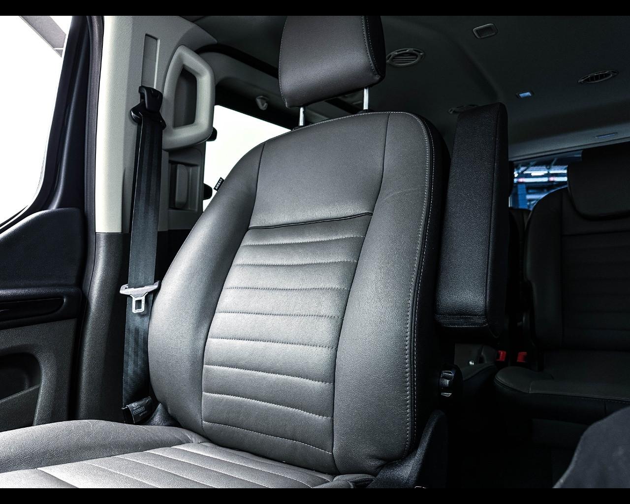 FORD Tourneo Custom - Tourneo Custom 320 2.0 EcoBlue 130CV PC Titanium