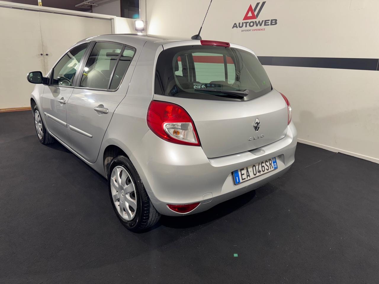 Renault Clio 1.2 16V 5 porte Dynamique* SOLO 39000 KM*