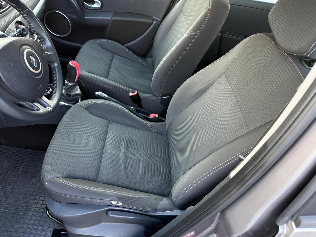 Renault Clio 1.2 16V 5 porte Dynamique