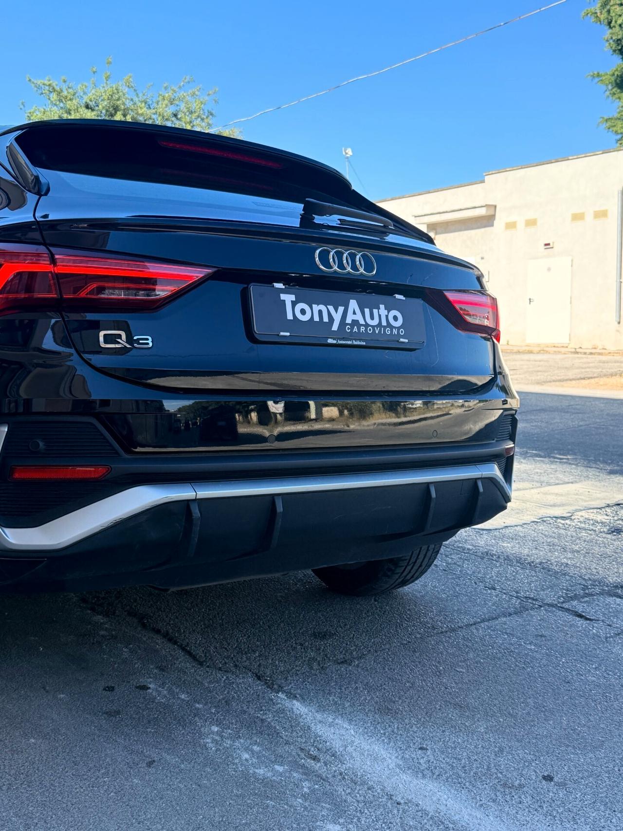 Audi Q3 SPB 35 2.0 tdi S line edition s-tronic TETTO APRIBILE,VIRTUAL COCKPIT,APPLE CARPLAY,TOTAL BLACK