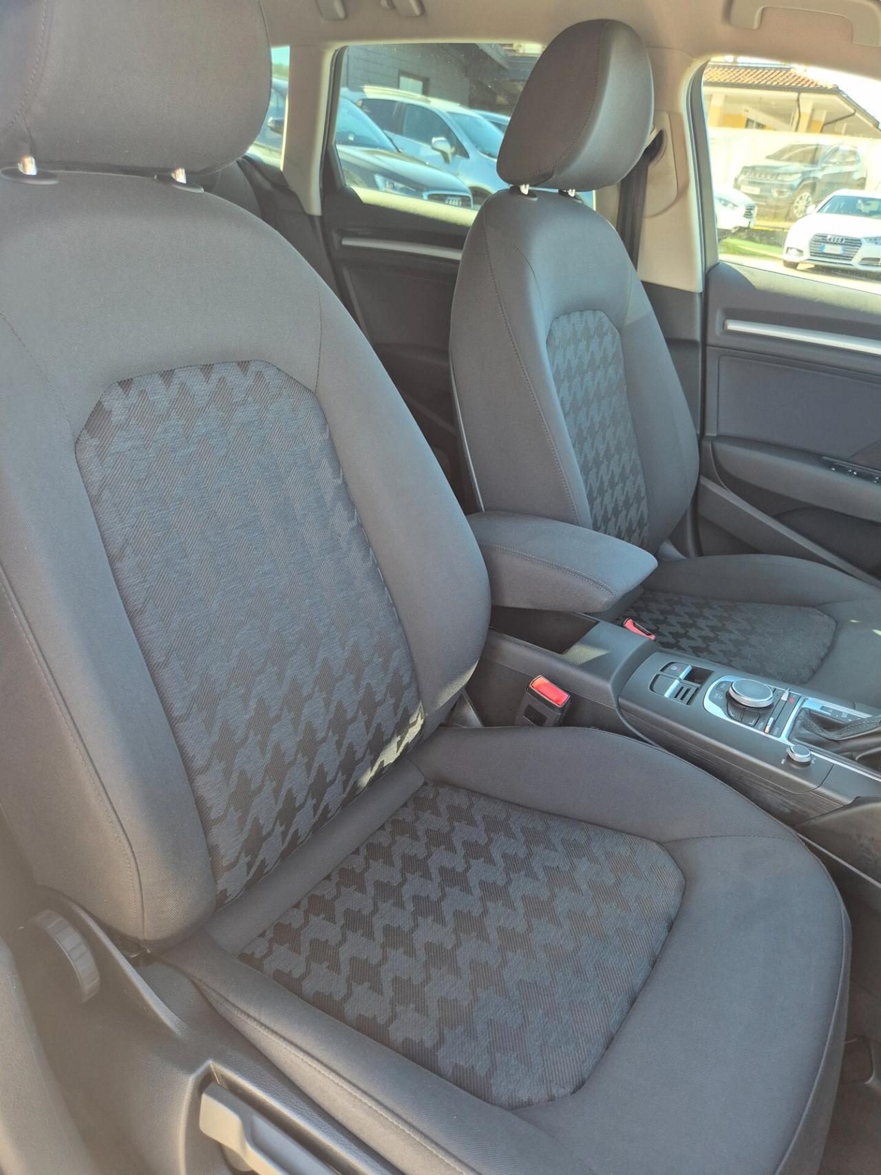 Audi A3 1.6 TDI ultra Attraction S-TRONIC