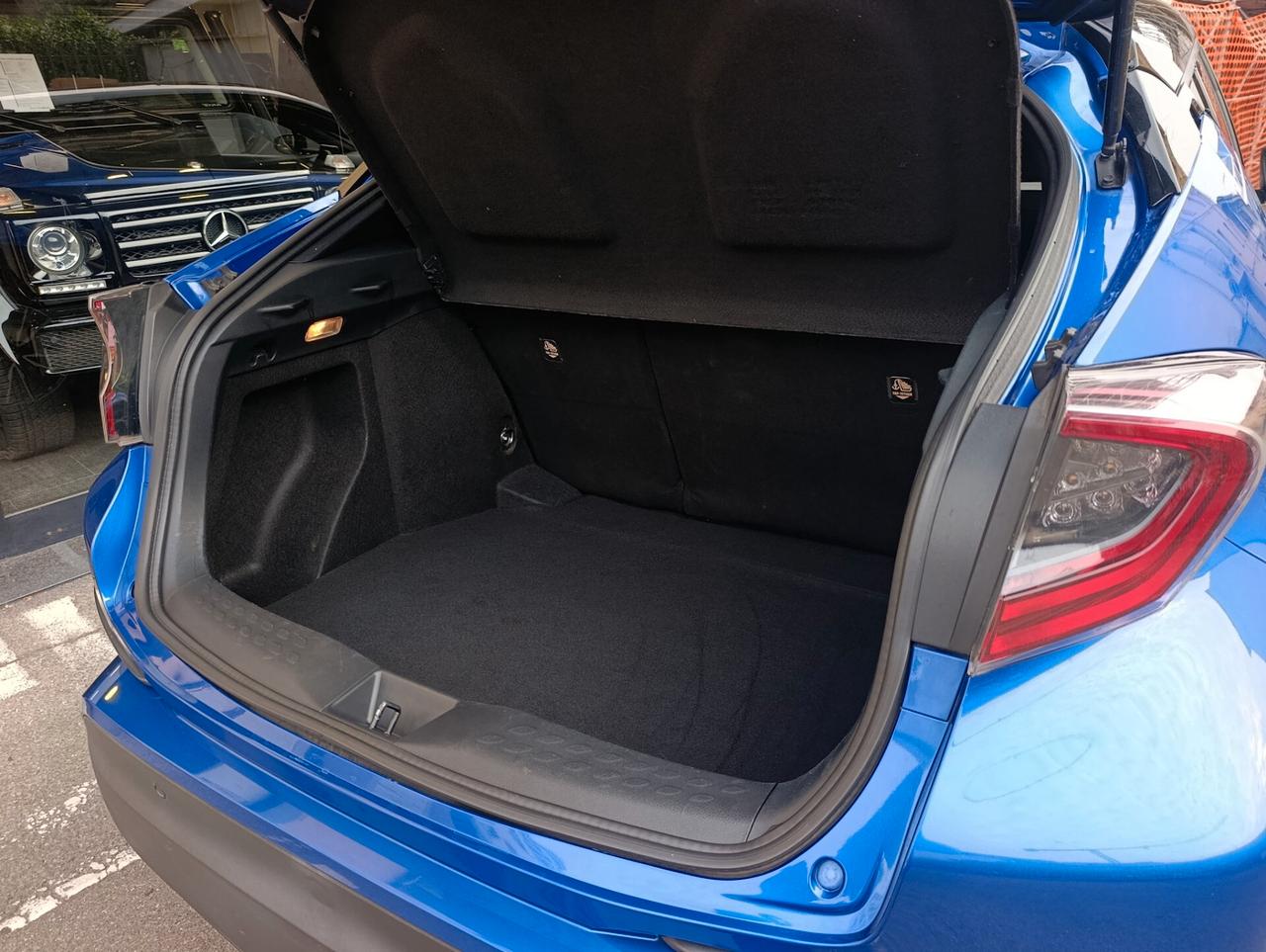 Toyota C-HR 1.8 Hybrid E-CVT Trend tagliandata Toyota