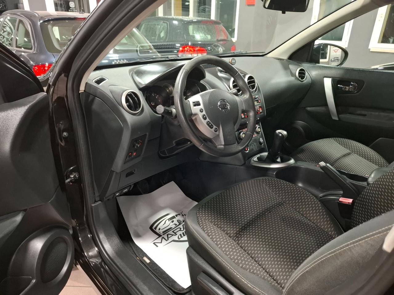 Nissan Qashqai 1.6 benzina Tekna Neopatentato