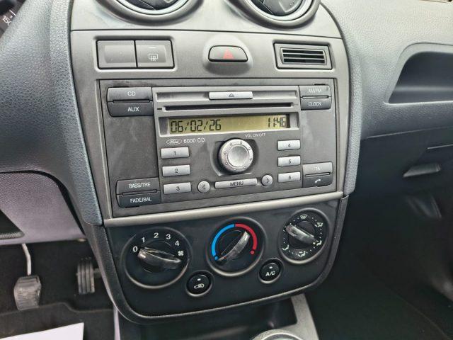FORD Fiesta 1.2 16V 3p. Clever