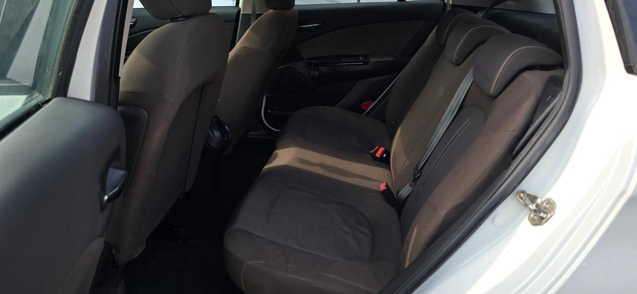 Fiat Bravo 1.4 Active GPL.tenuta bene