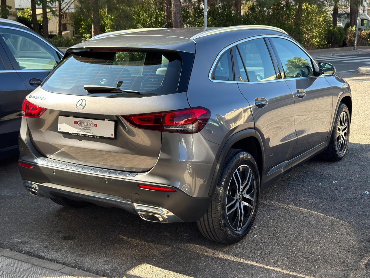 MERCEDES-BENZ GLA 200 d Automatic Sport Plus