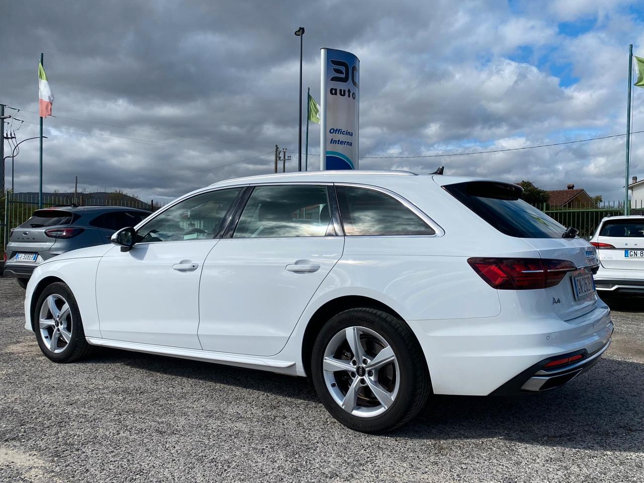 Audi A4 30 TDI/136 CV S tronic Business Advanced