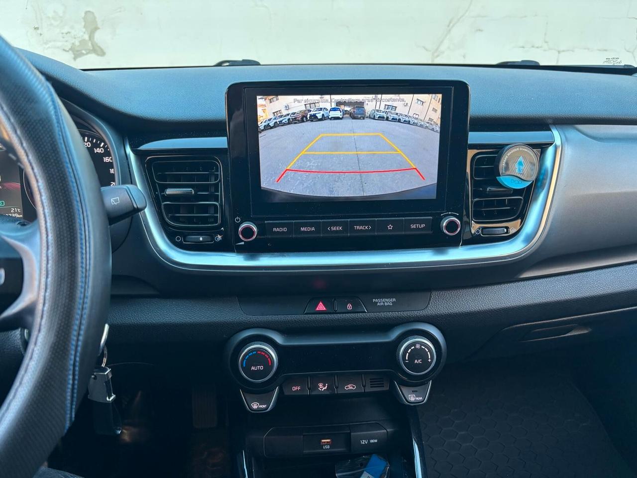 Kia Stonic 1.0 T-GDi 100 CV MHEV iMT Style