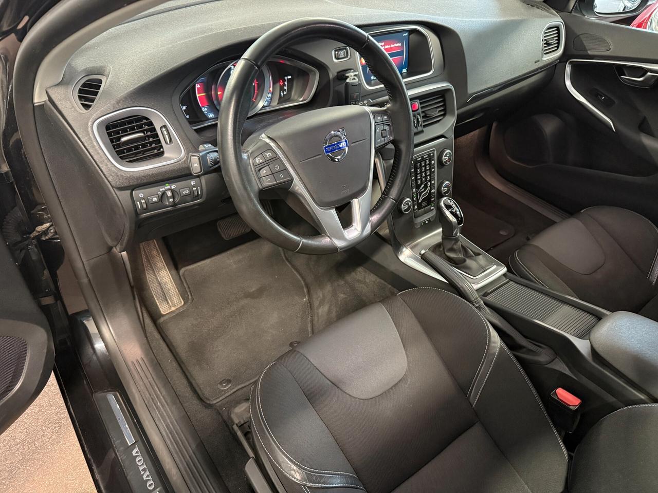 Volvo V40 D3 Geartronic Momentum