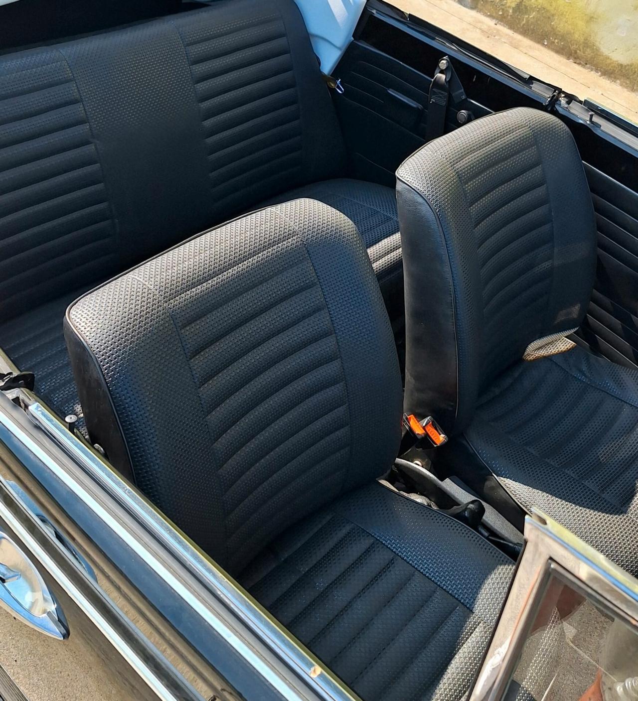 Volkswagen Maggiolino Cabrio - Targa Nera - Libretto a Pagine