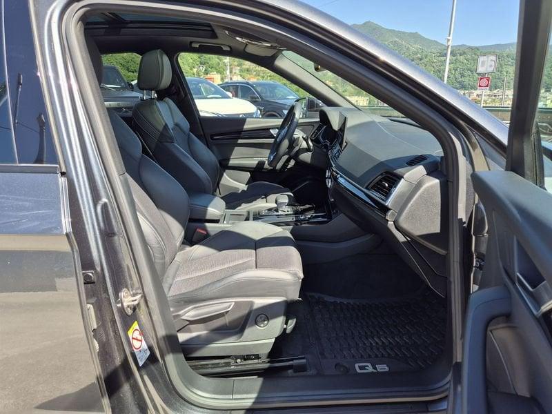 Audi Q5 Sportback 40 2.0 tdi mhev 12V Identity Black quattro s-tronic