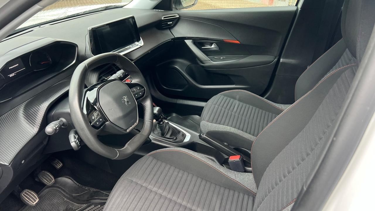Peugeot 2008 PureTech 100 S&S Allure Pack