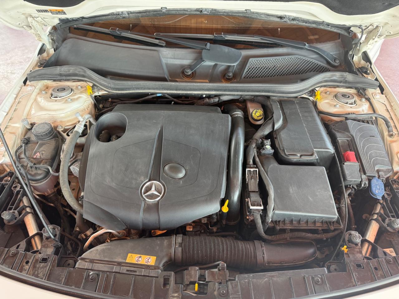 Mercedes-benz GLA 200 d Automatica