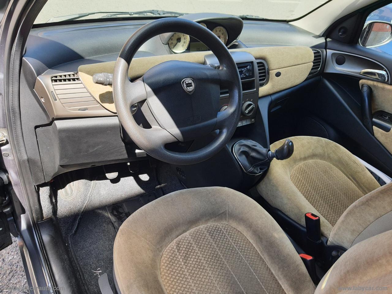 LANCIA Ypsilon 1.2