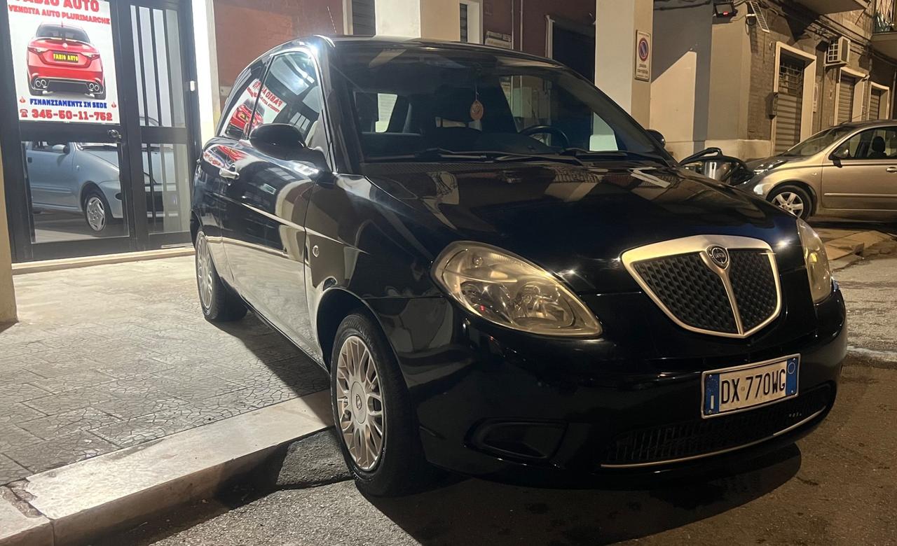 Lancia Ypsilon 1.4 Oro Ecochic GPL