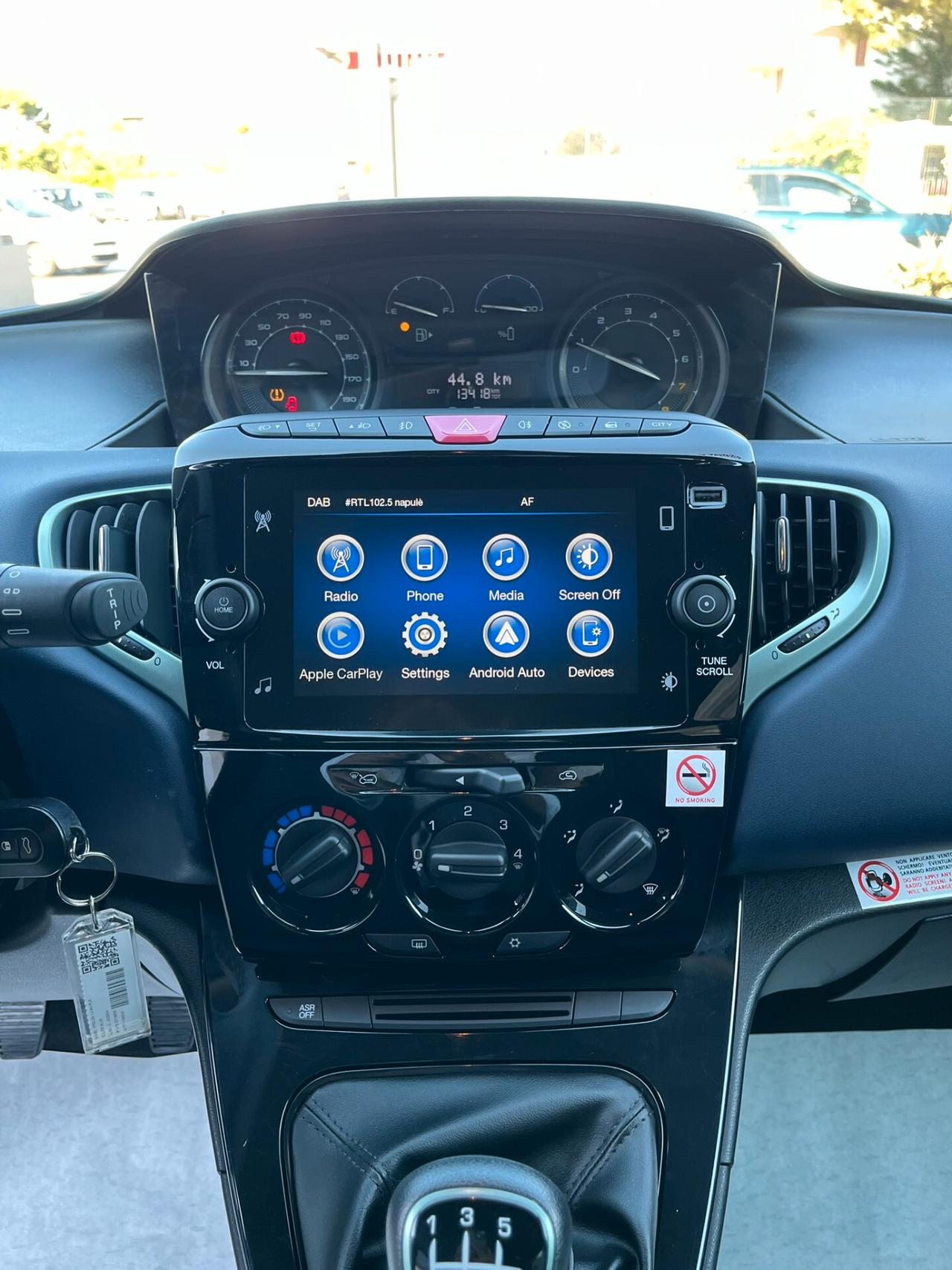 Lancia Ypsilon 1.0 FireFly 5 porte S&S Hybrid Platino
