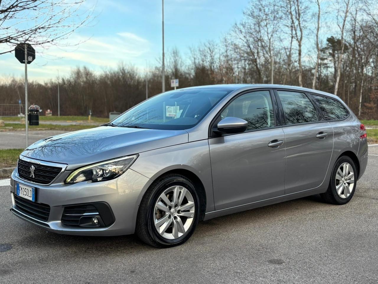 Peugeot 308 BlueHDi 120 S&S EAT6 SW Business