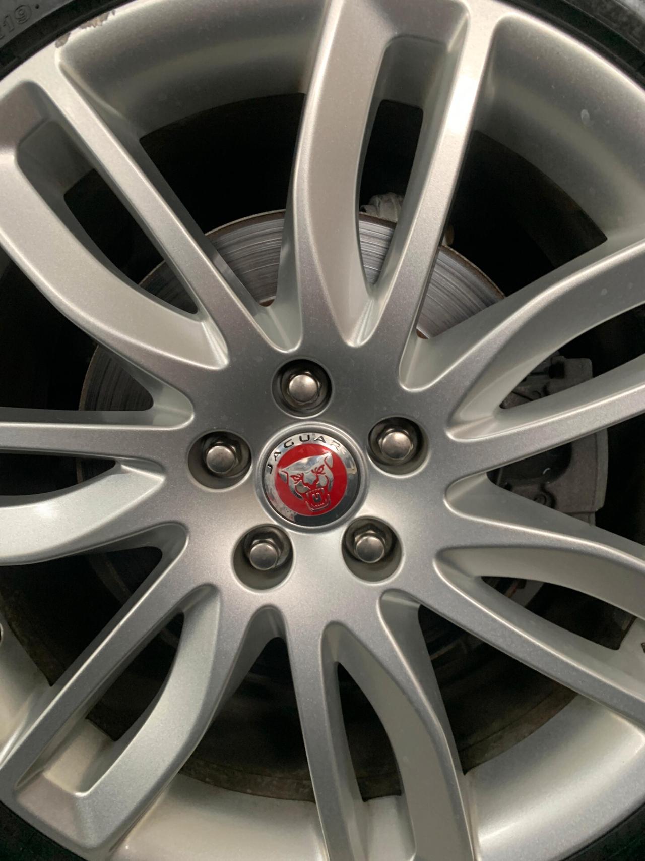 Jaguar XF 2.0 D 180 CV aut. R-Sport