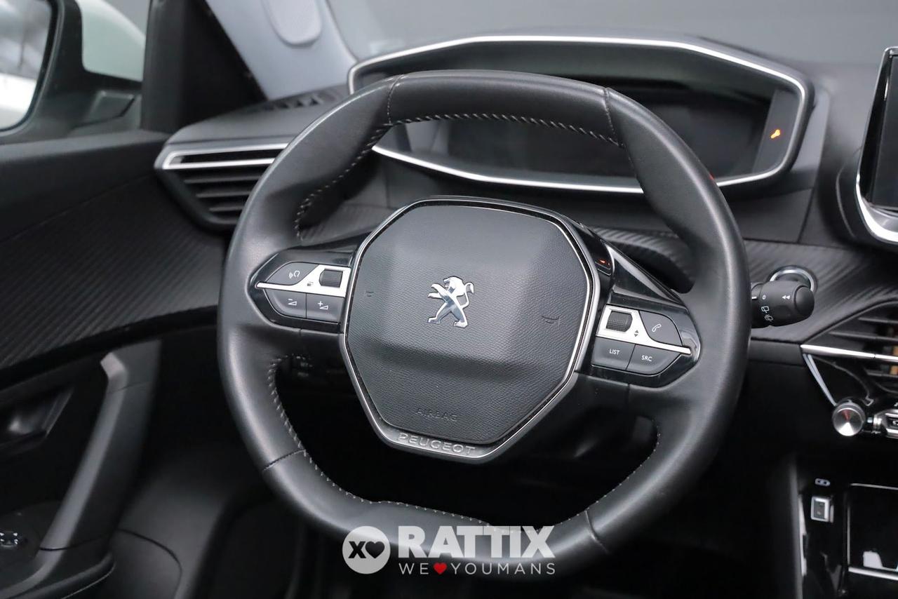 Peugeot e-2008 motore elettrico 100kW Allure Pack