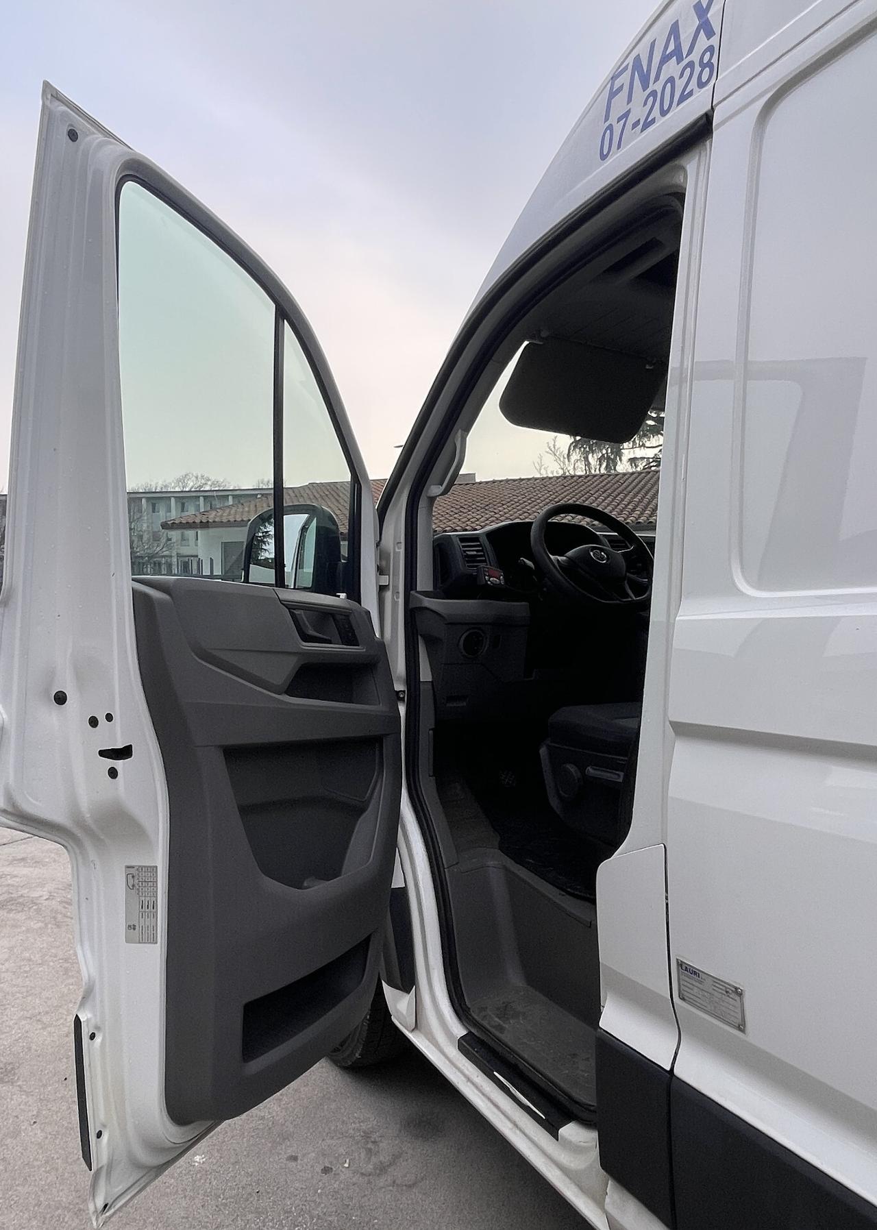 VW Crafter 35 L3H3 2.0 TDI 103kW