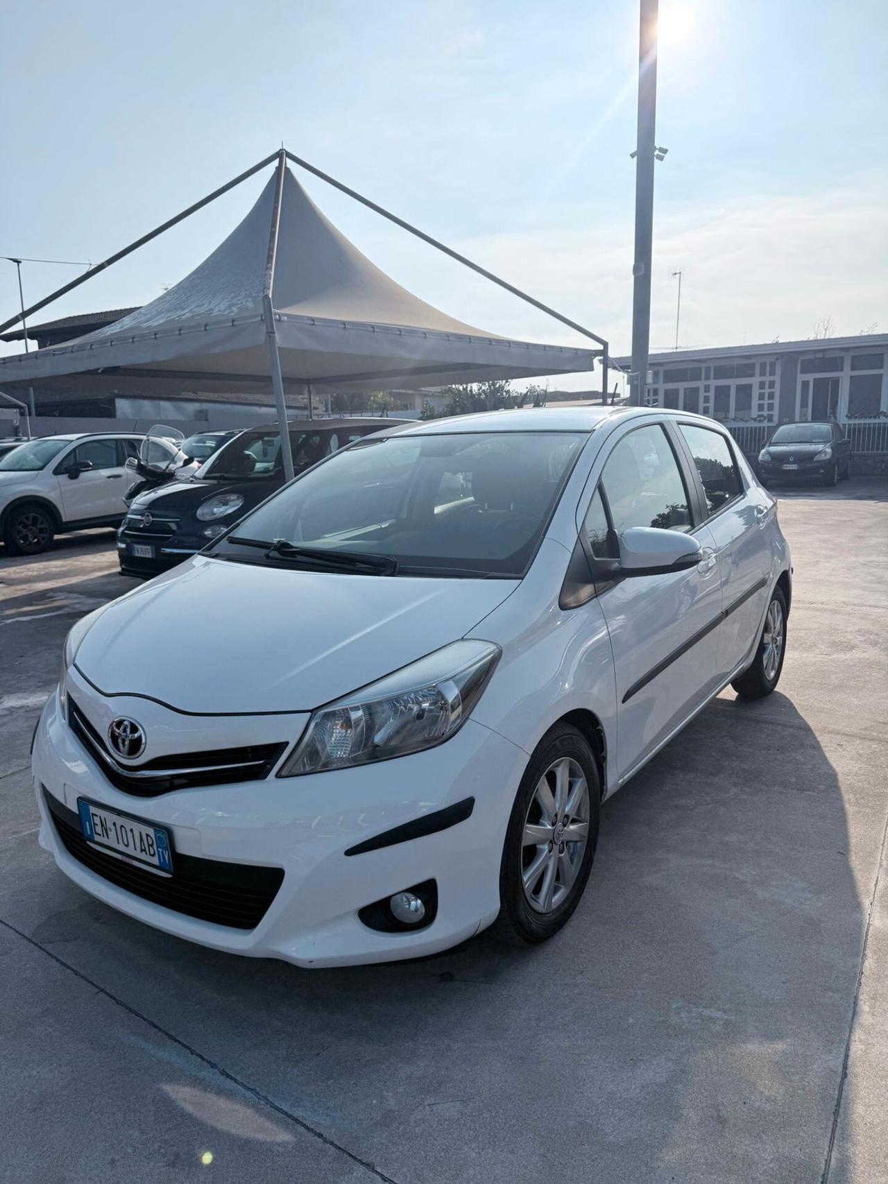 Toyota Yaris 1.4 D-4D 5 porte Lounge