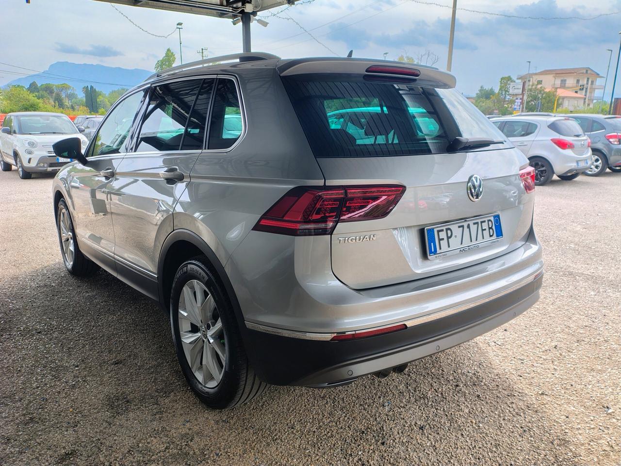 Volkswagen Tiguan 2.0 TDI SCR DSG 4MOTION Business BMT