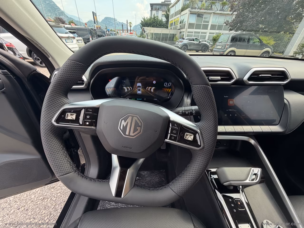MG ZS Hybrid+ Luxury
